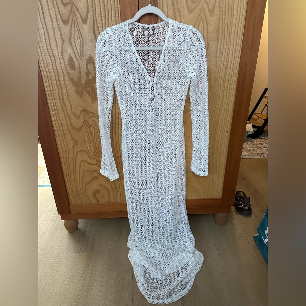 💫 3 for $20 !! women’s white knit bathing suit cover up
